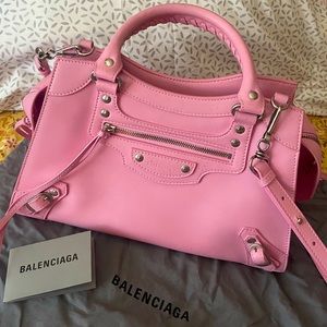 Balenciaga Neo Classic city satchel bag , Barbie Pink 💗